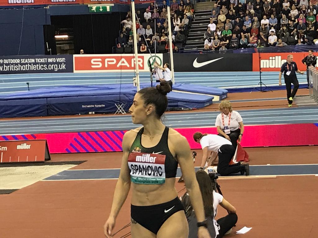 ИВАНИ НИ ВИРУС НИШТА НЕ МОЖЕ: Шпановићева славила на митингу у Бирмингему